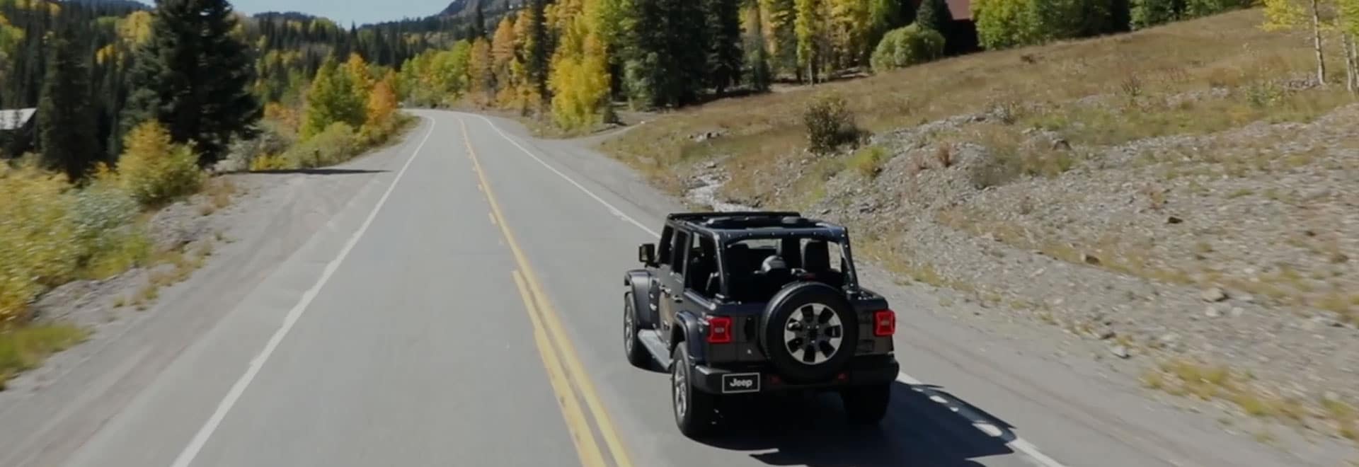 Operate The Wrangler JL Soft Top | faqs | Safford of Winchester