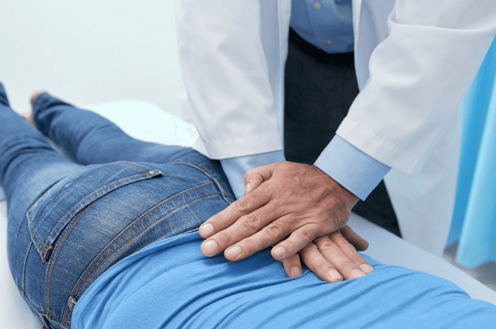 Upper and Middle Back Pain, Chiropractor Bloomington IL