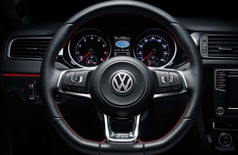 2018-Volkswagen-Jetta Front Wheel