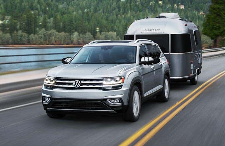 2019-VW-Atlas with Trailer