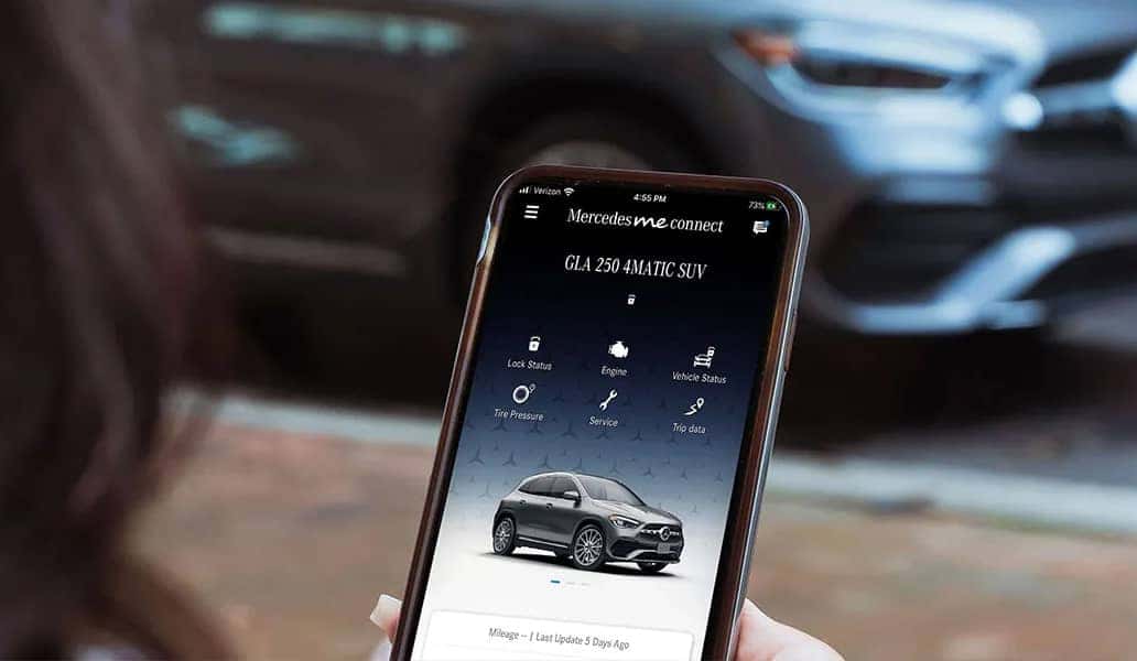 The Mercedes-Benz App