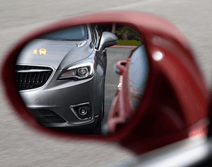 LANE CHANGE ALERT WITH SIDE BLIND ZONE ALERT