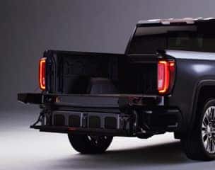 AVAILABLE WORLDS FIRST SIX-FUNCTION MULTIPRO TAILGATE