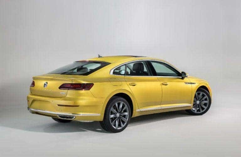 2019 Volkswagen Arteon vs 2018 Honda Accord