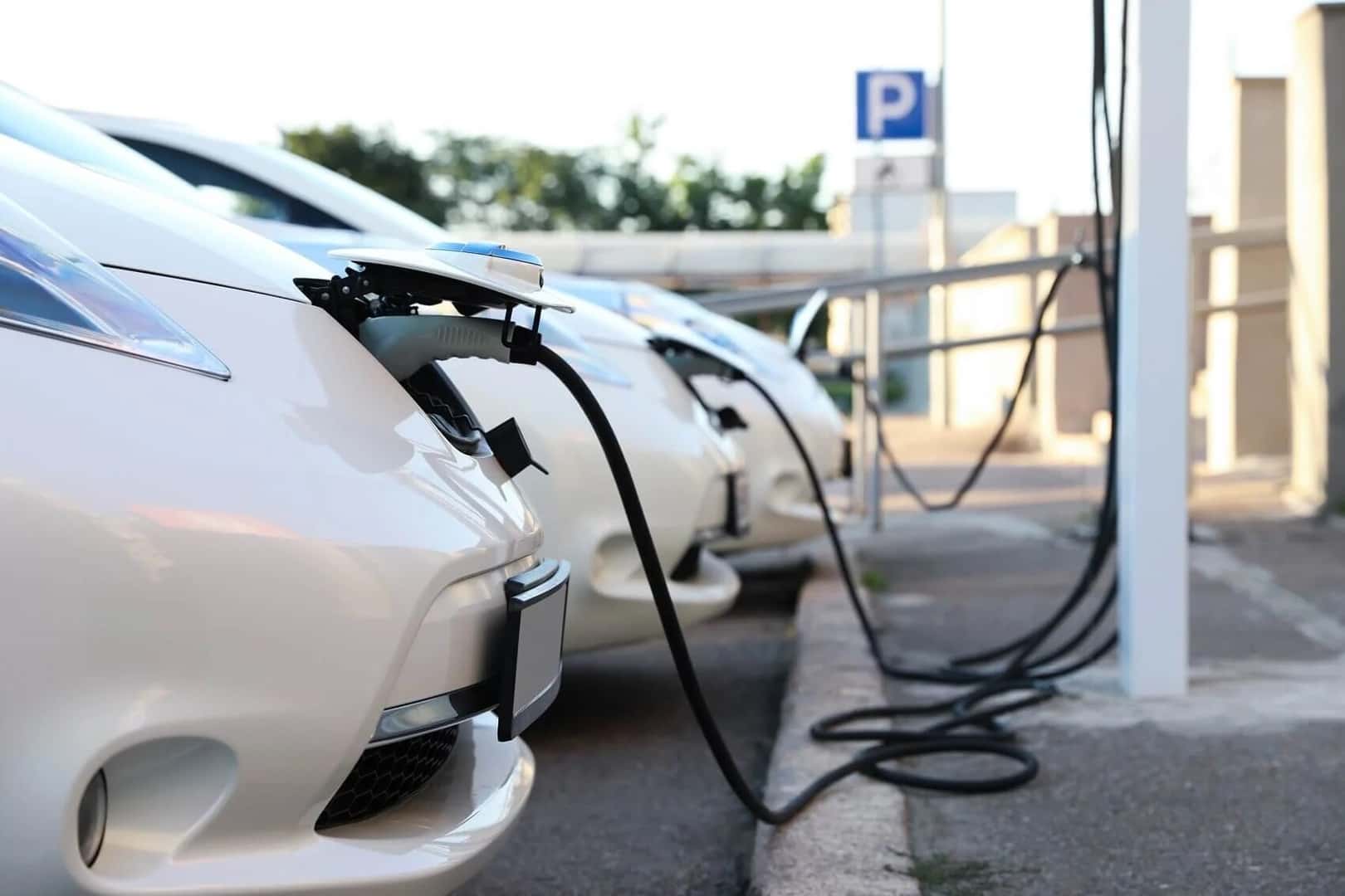 Electric Vehicle Charging Levels near St. Louis, MO