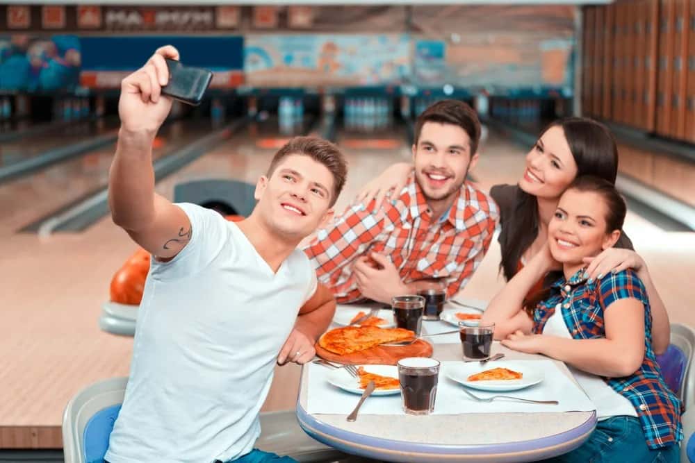 Olivette Lanes Party