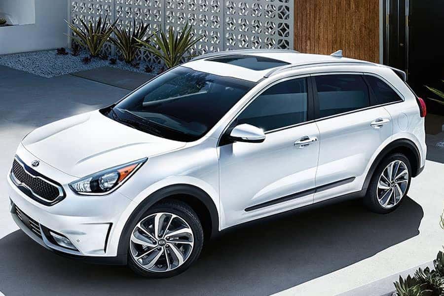 2019 Hyundai Ioniq vs Kia Niro