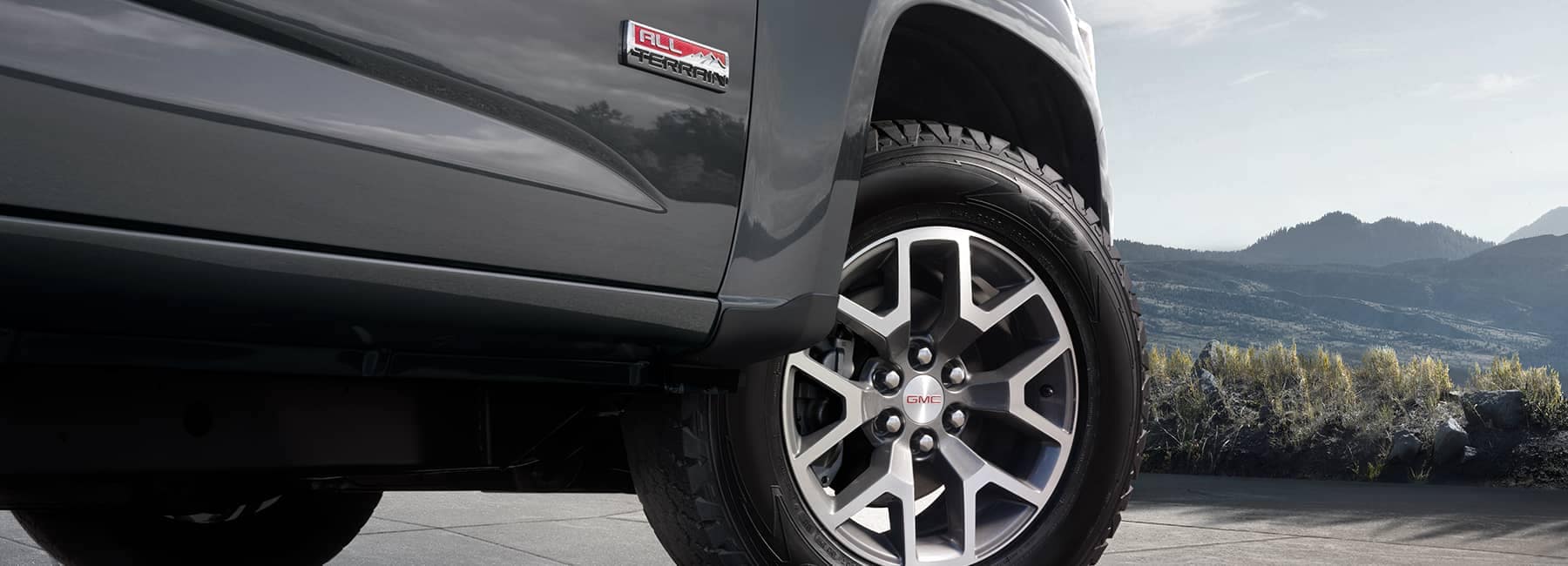 Grey 2020 GMC Canyon Front Right Tire