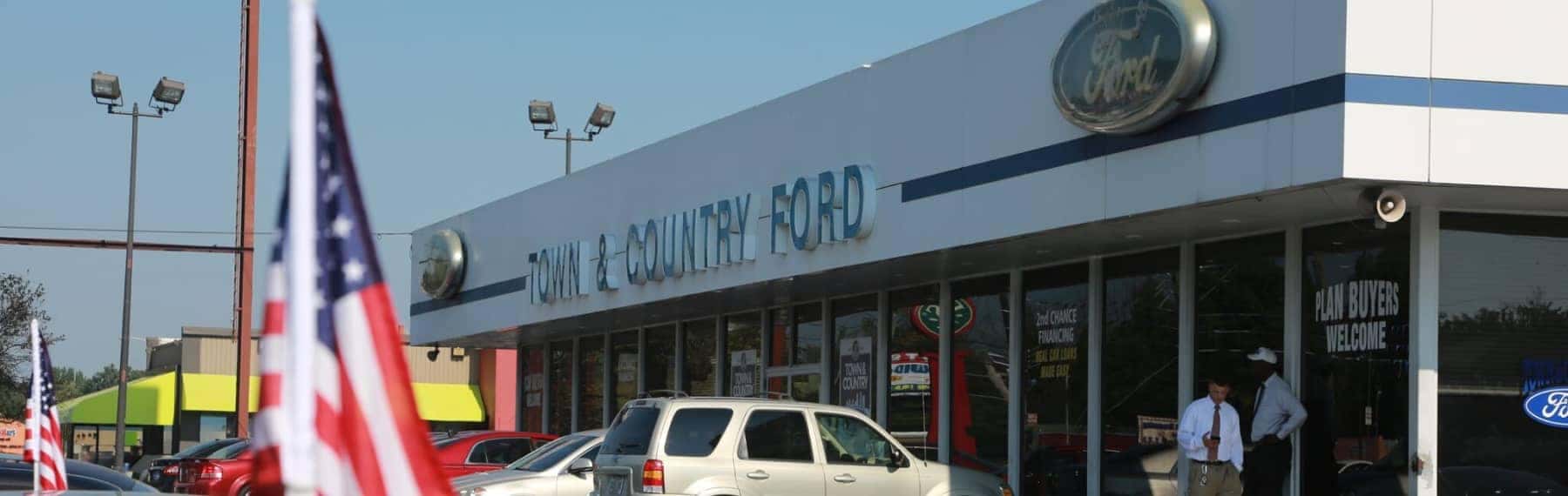 Town & Country Ford of Louisville dealership