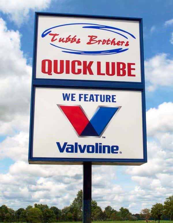 Tubbs_Brothers_Quick_Lube_Sign__rev2_1200--1-