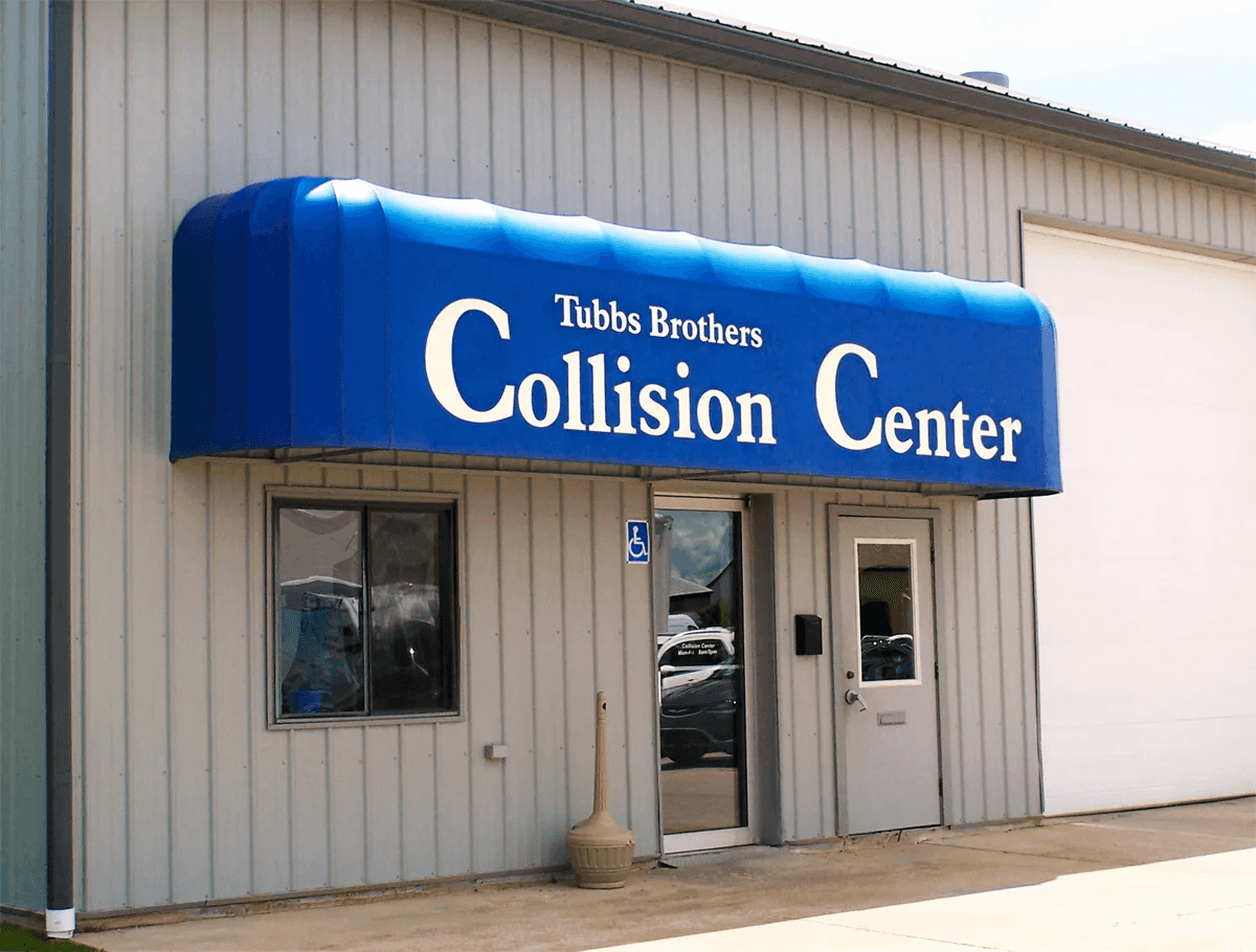 Tubbs Collision Exterior