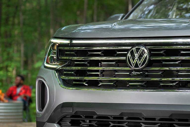 2024-Atlas-Accessories-Lifestyle--Front-Bumper