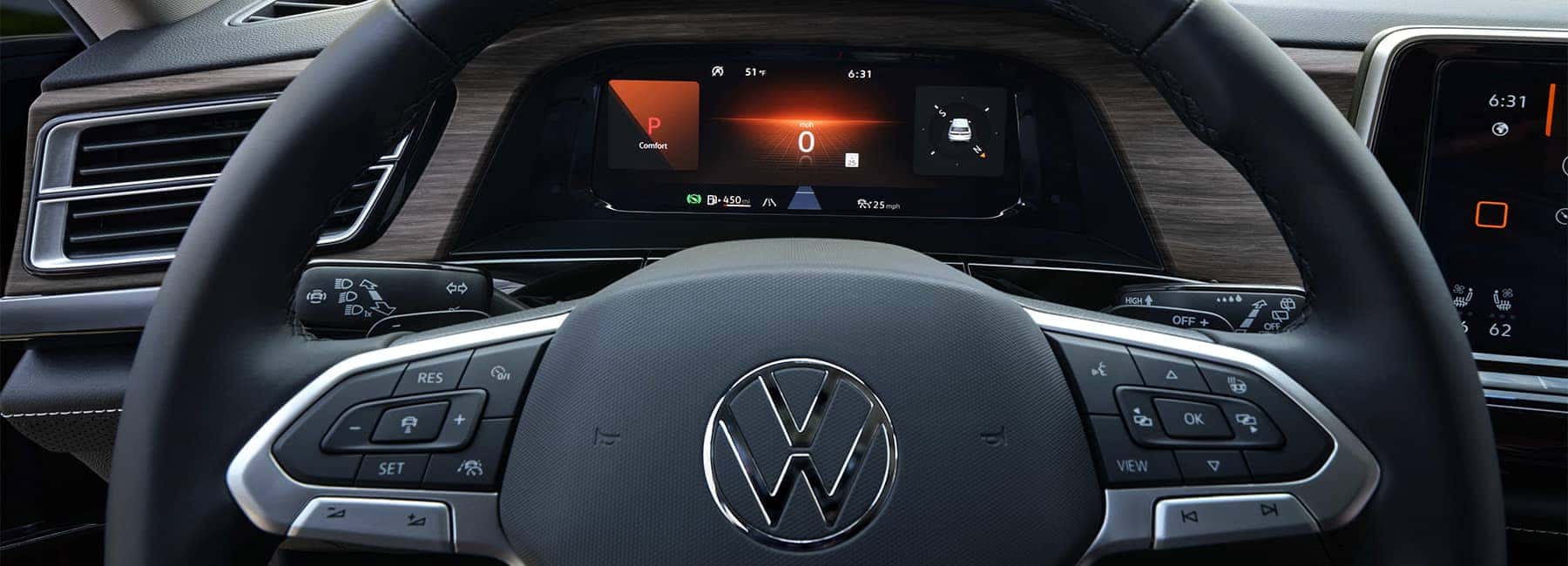 2024-Atlas-interior-steering-wheel