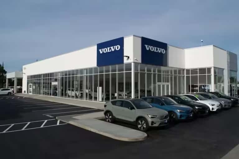volvo-cars-chico-entrance