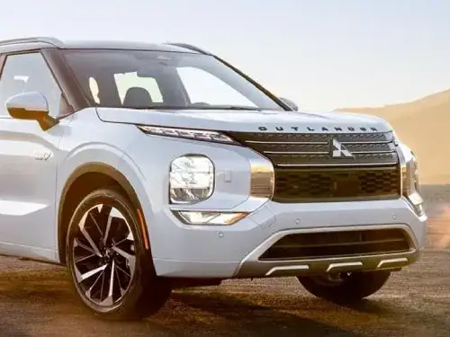 2025 outlander phev outdoors