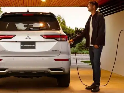 2025 outlander phev charging
