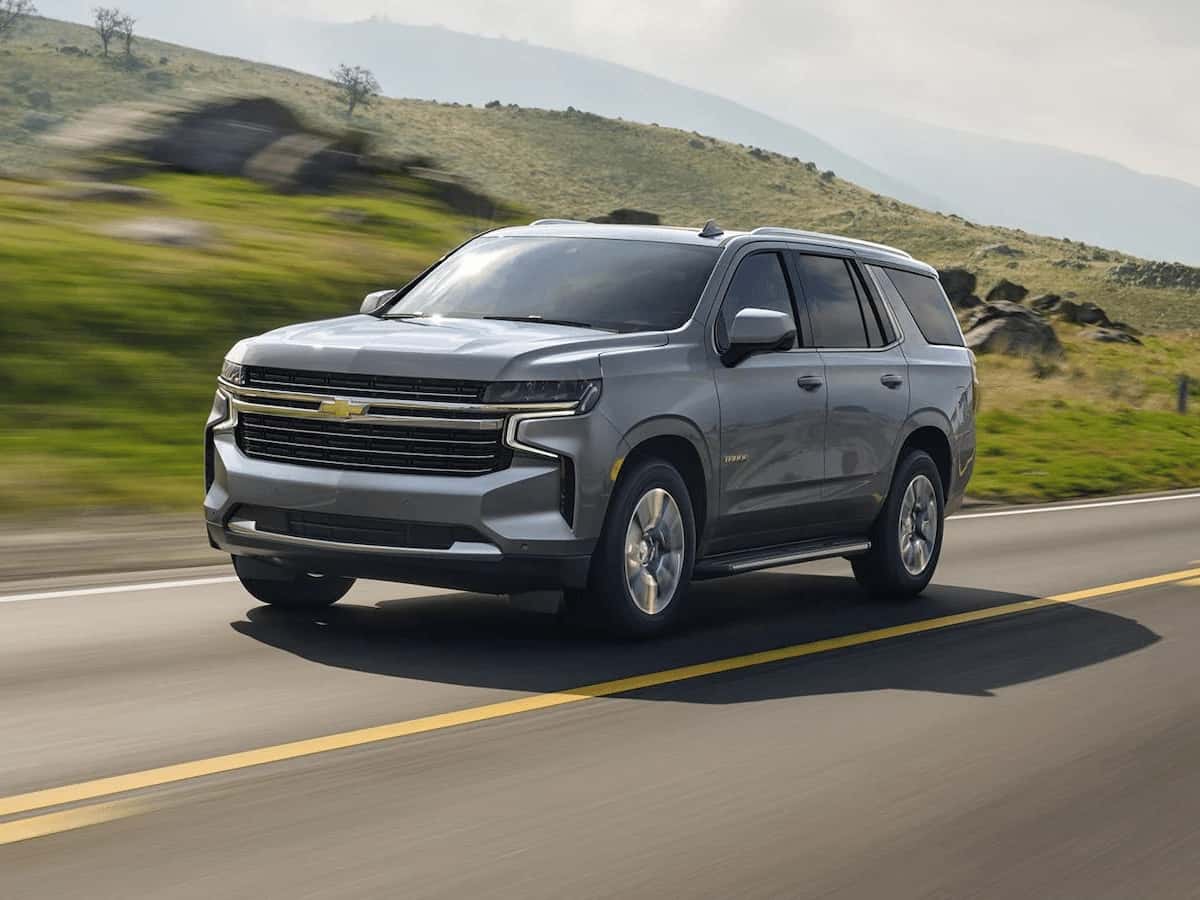 2022-Chevy-Tahoe-driving